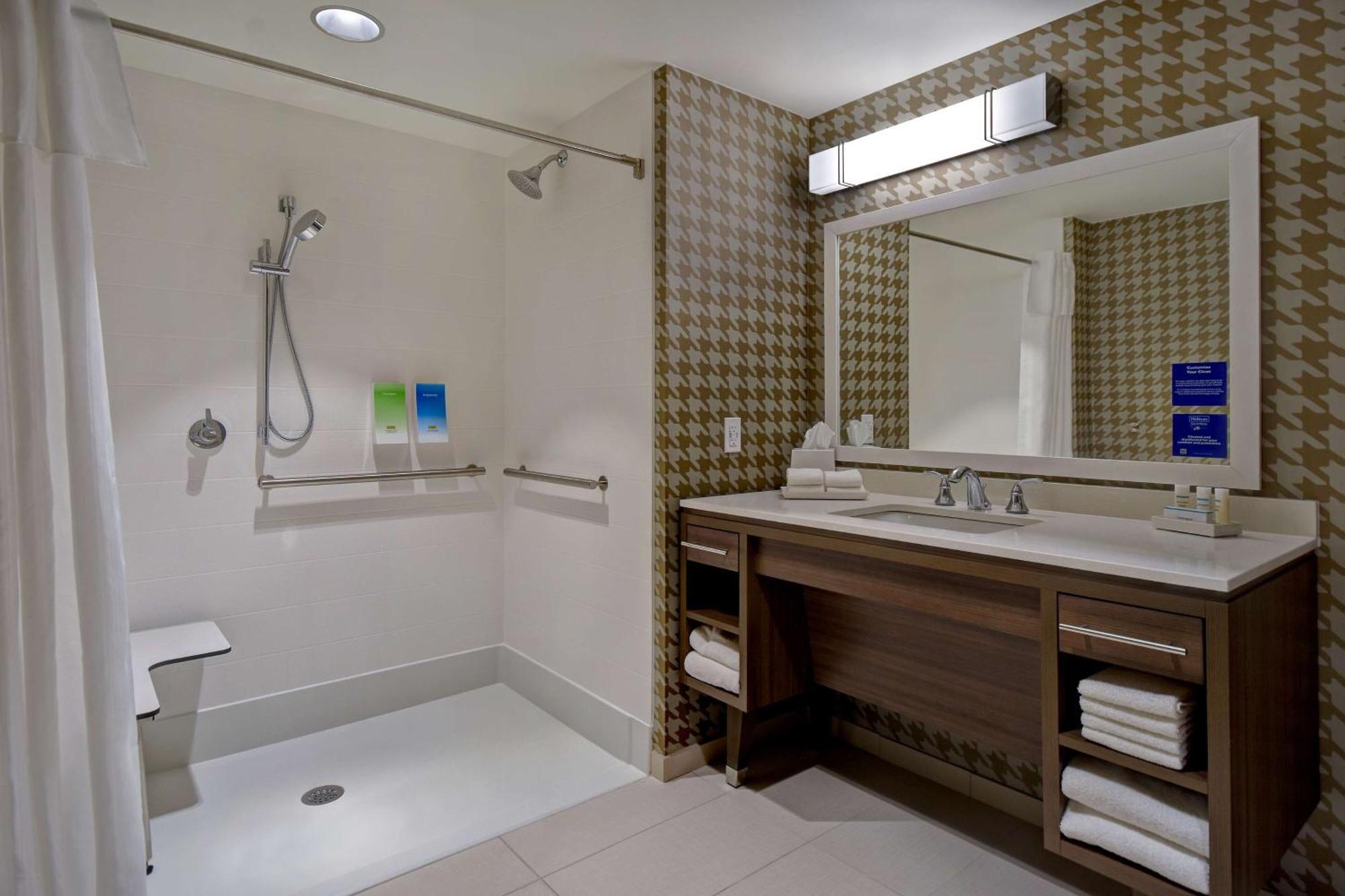 Home2 Suites Wichita Downtown Delano, Ks Екстер'єр фото