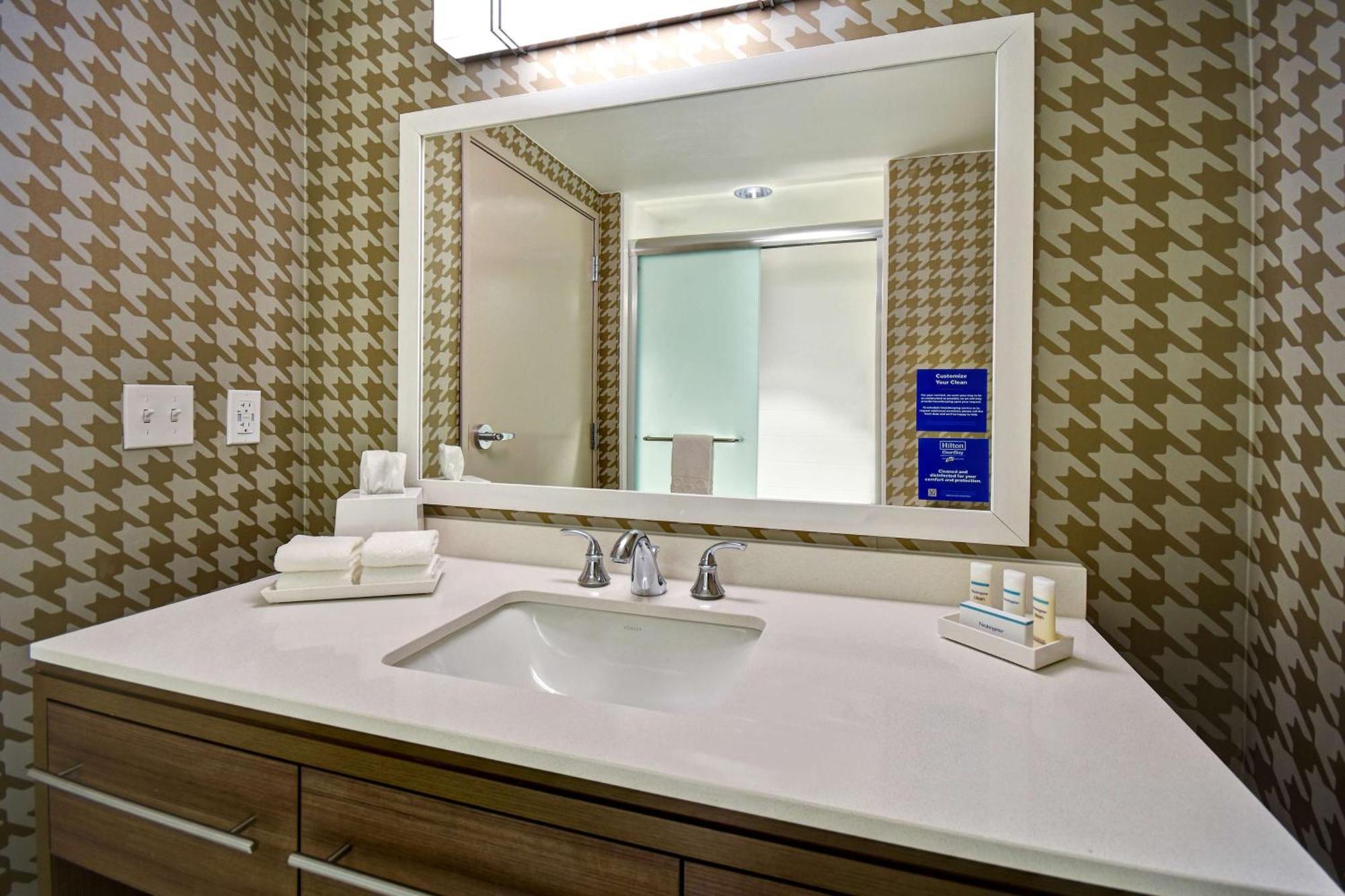 Home2 Suites Wichita Downtown Delano, Ks Екстер'єр фото