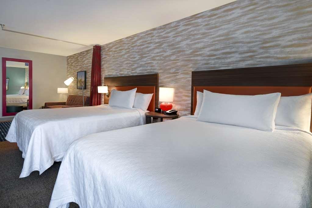 Home2 Suites Wichita Downtown Delano, Ks Номер фото
