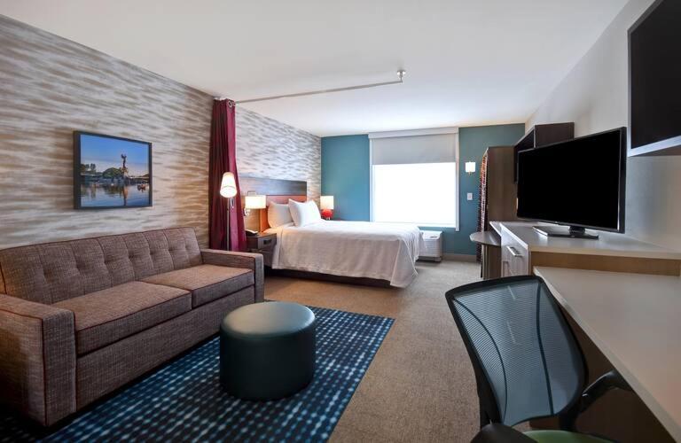 Home2 Suites Wichita Downtown Delano, Ks Екстер'єр фото