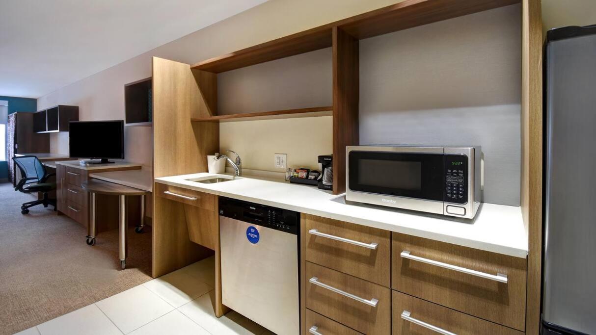 Home2 Suites Wichita Downtown Delano, Ks Екстер'єр фото